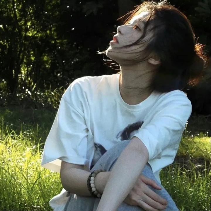 拴线的气球